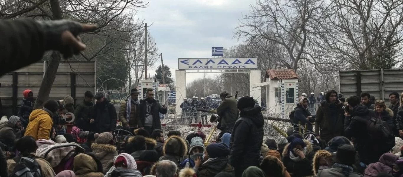 Σπεύδουν για να «συλληφθούν» από τις ελληνικές αρχές οι αλλοδαποί - Τούρκοι: «Δεν πρόκειται να σας απελάσουν»